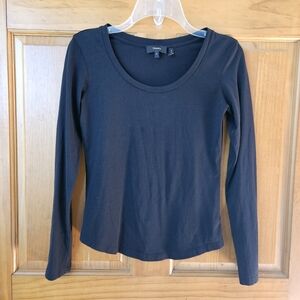 Theory Basic Black Long Sleeve T-Shirt Womens Size P (XS) Capsule Casual Office
